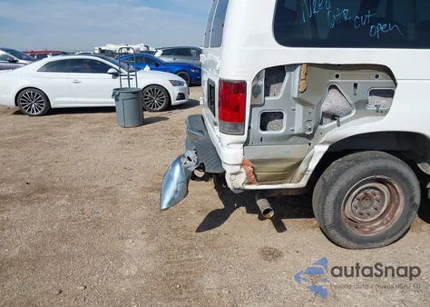 2010 Ford E-350 Super Duty Xl/Xlt из США, поврежденный, VIN 1FBNE3BL7ADA00432